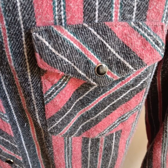 Men's 17x36 XL Vintage Wrangler Western Shirt Regular Fit X-Long Tails Striped - Picture 4 of 7